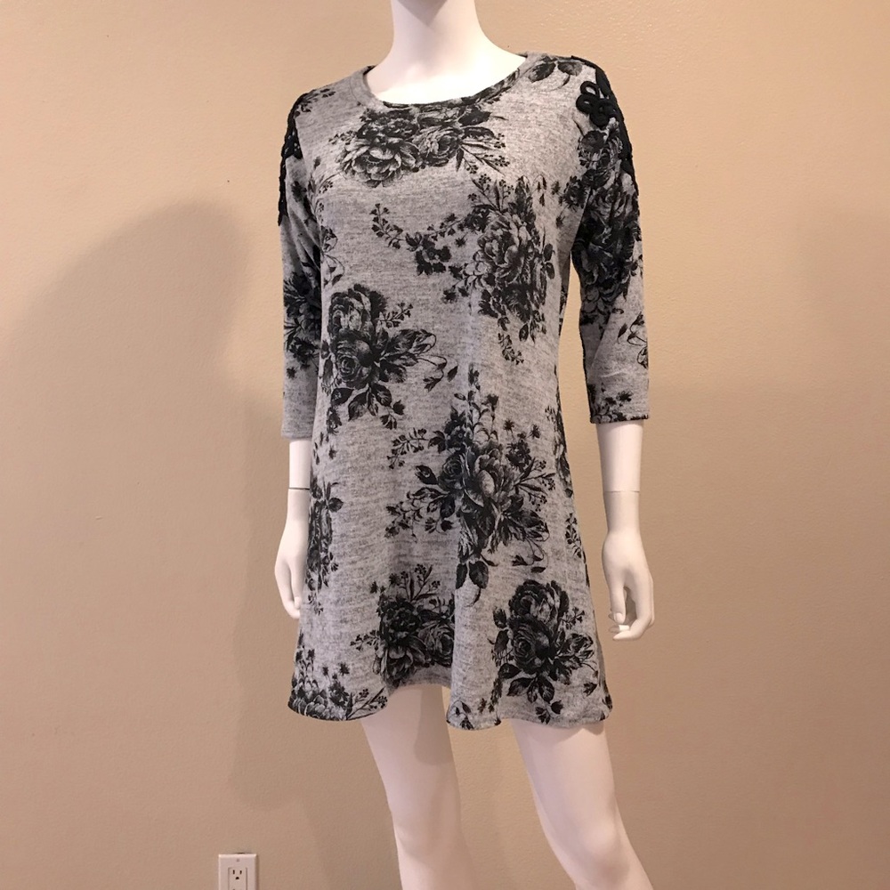 Three Pink Hearts Mini Tunic Dress Size XL Grey Black Roses Goth Moody Festival